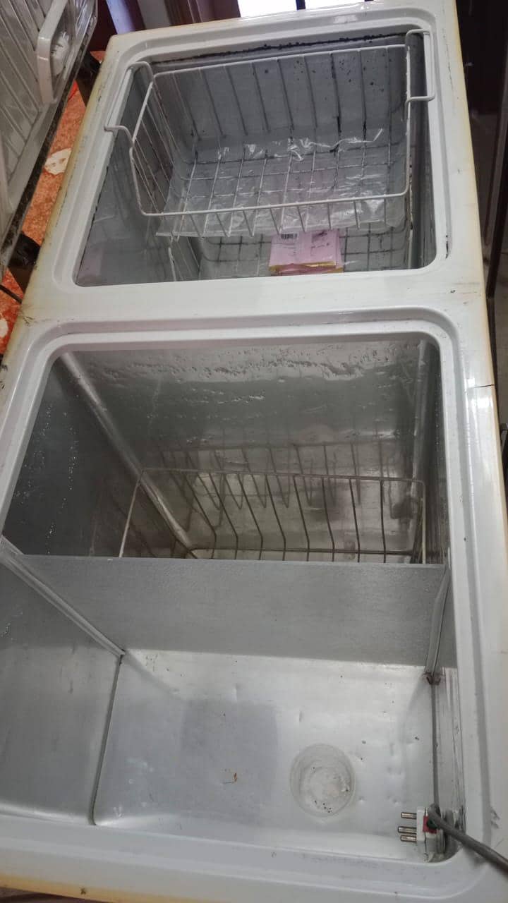 waves deep freezer number 03125772290 1