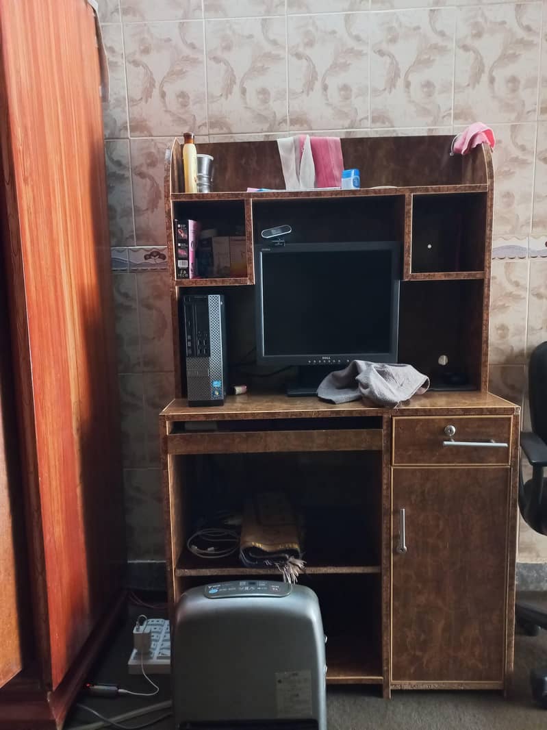 computer table for sell 0