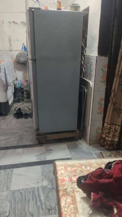 Dawlance fridge urgent sale