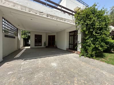 Kanal Full House For Rent at Hot Location Near Raya