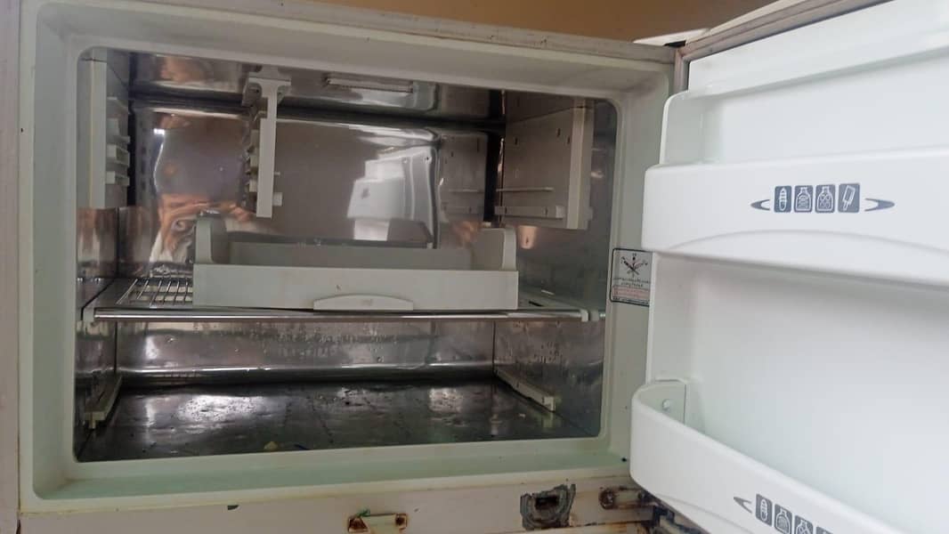 Refrigerator 3