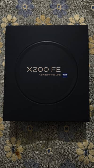 VIVO X200 FE FOR SALE 12/512 BLUE COLOUR.