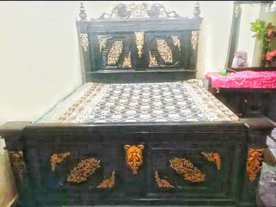 king size bed with dressing