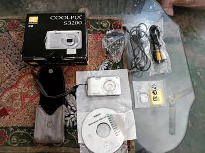 NIKON Coolpix S-3200