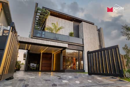 Slightly Used Well Maintained 1 Kanal Luxury Modern Near Commercial House For Sale