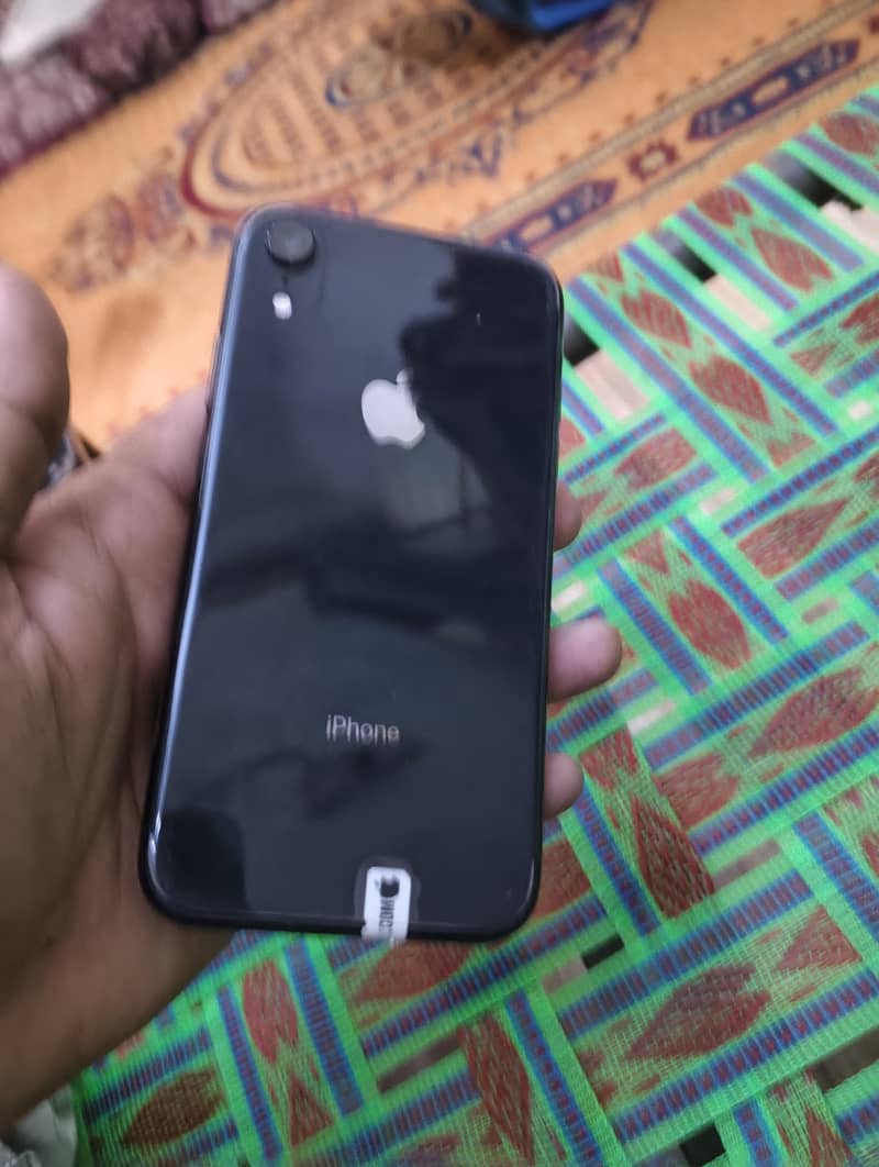 XR iphone 1
