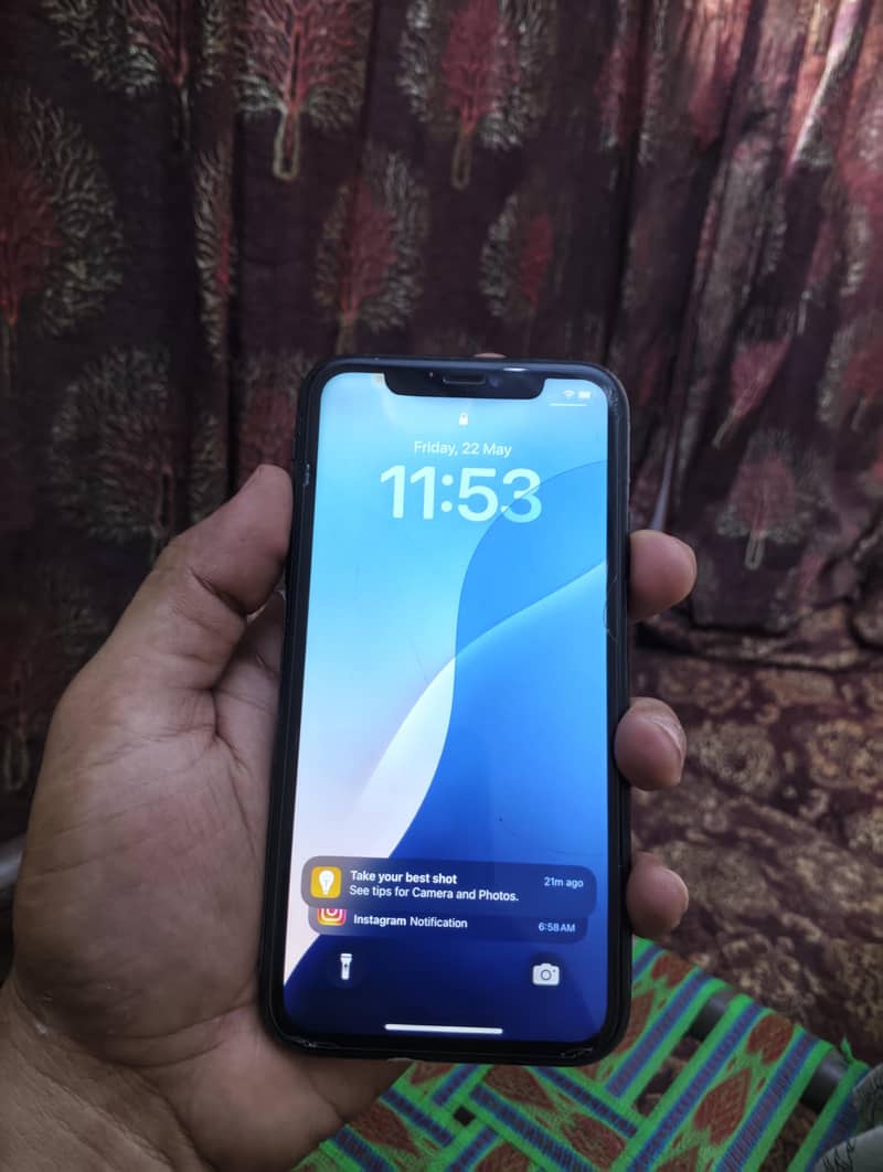 XR iphone 2