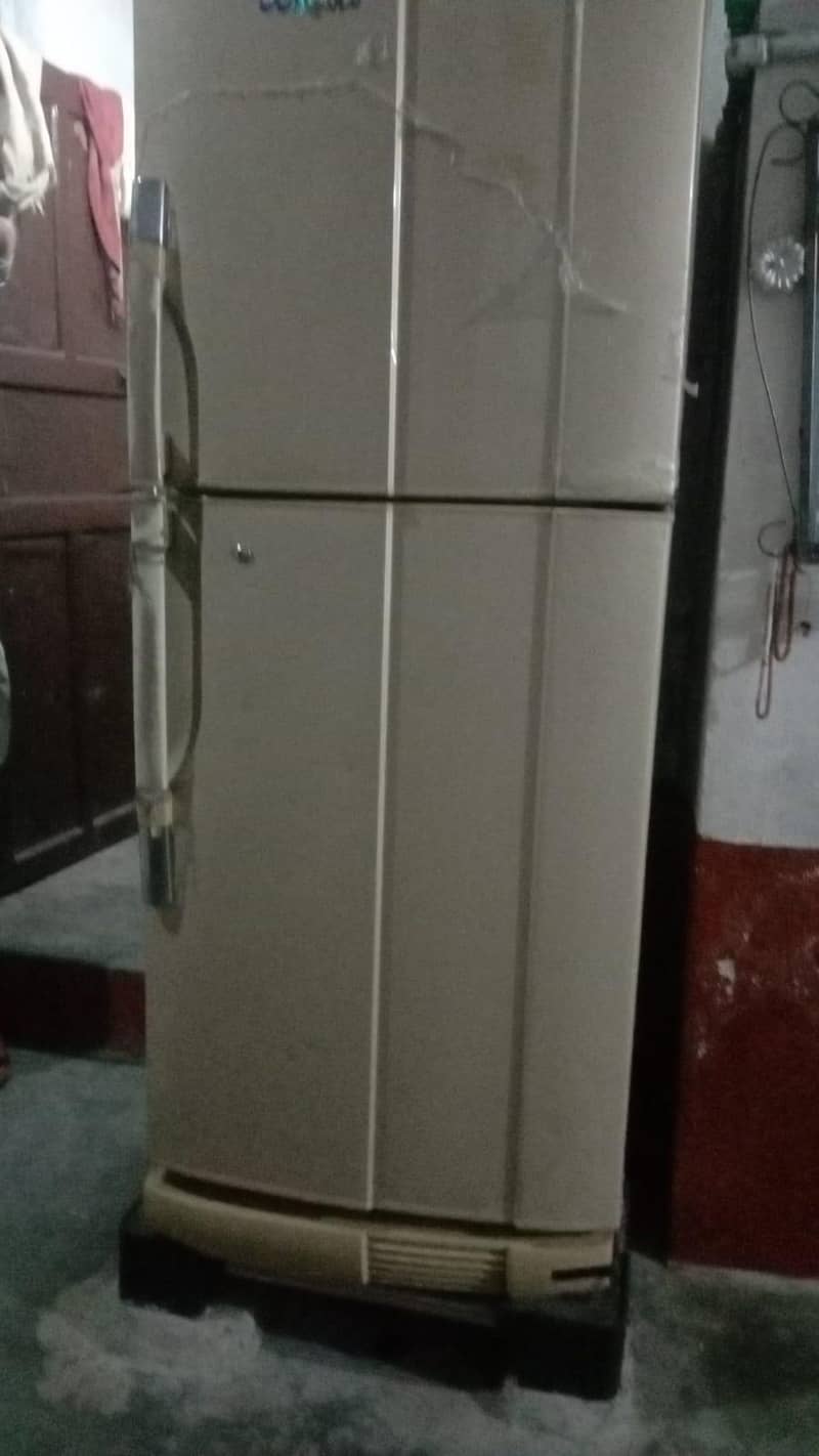 refrigerator 0