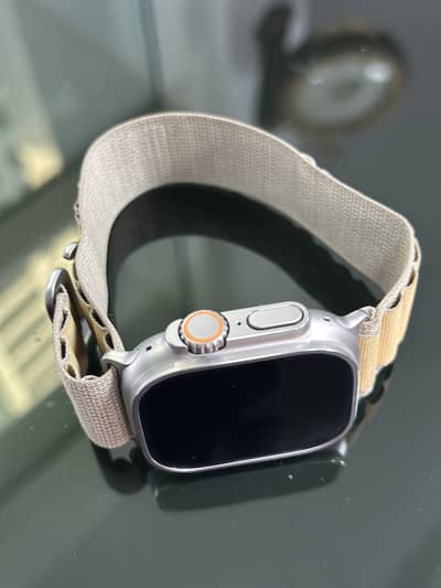 Apple Watch Ultra 2 Titanium 49 MM GPS+Cellular Complete Box