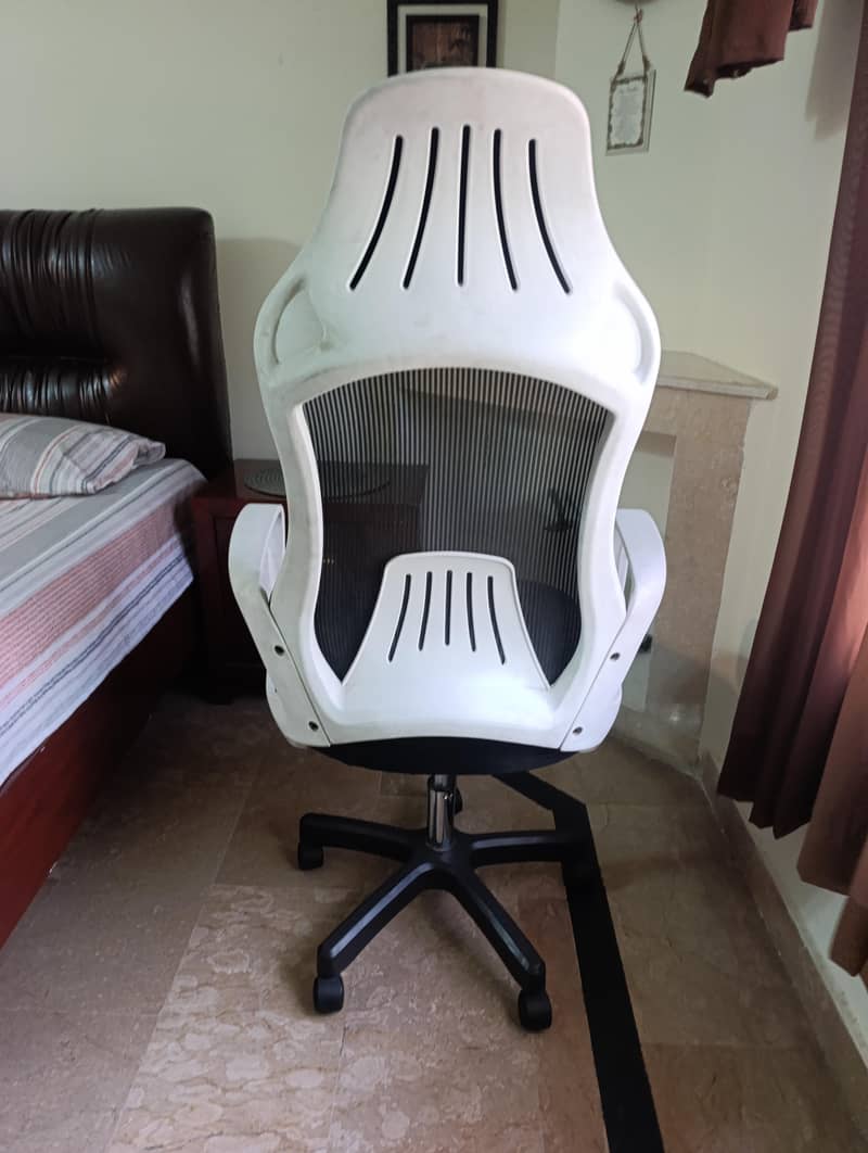 study/computer chair 2