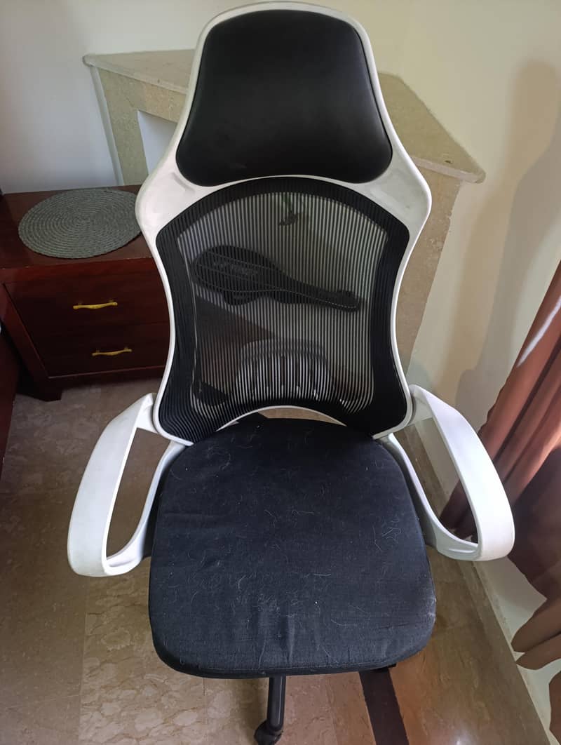 study/computer chair 3