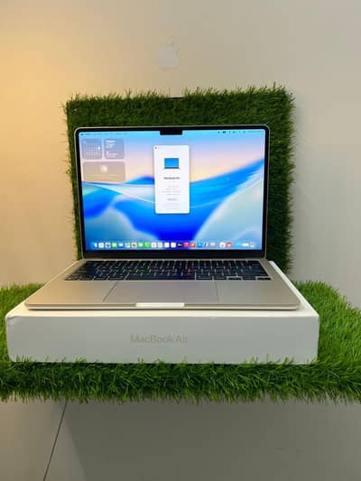apple MacBook air m2 2022 star light 256 gb