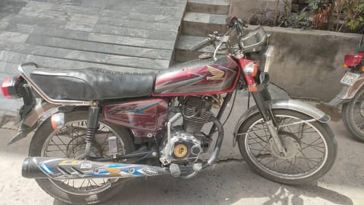 Honda 125 2015 , urgent sale by