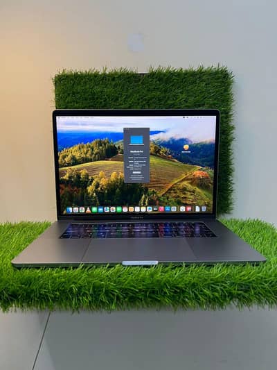apple MacBook pro 2019 15 inch core i7