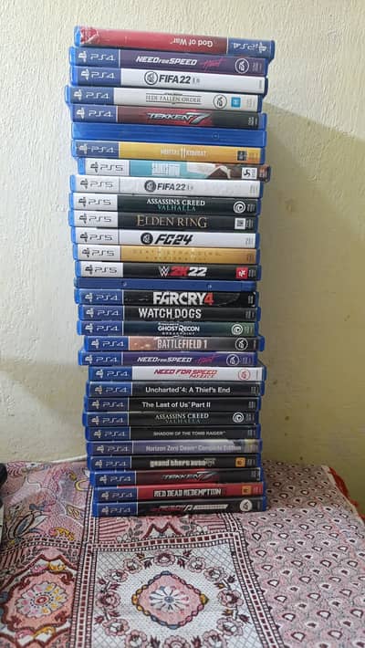 ps5 and ps4 disk neat and clean