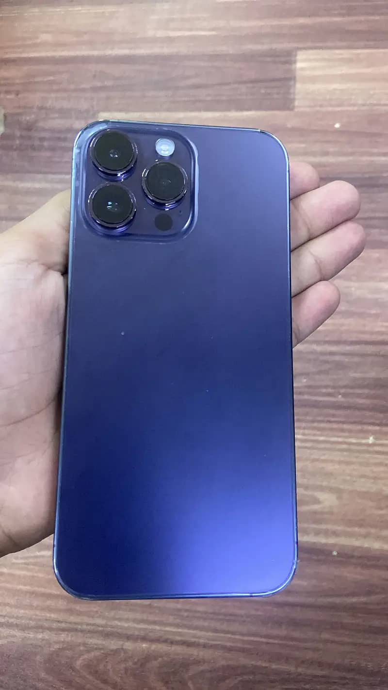 iPhone 14 Pro Max 0