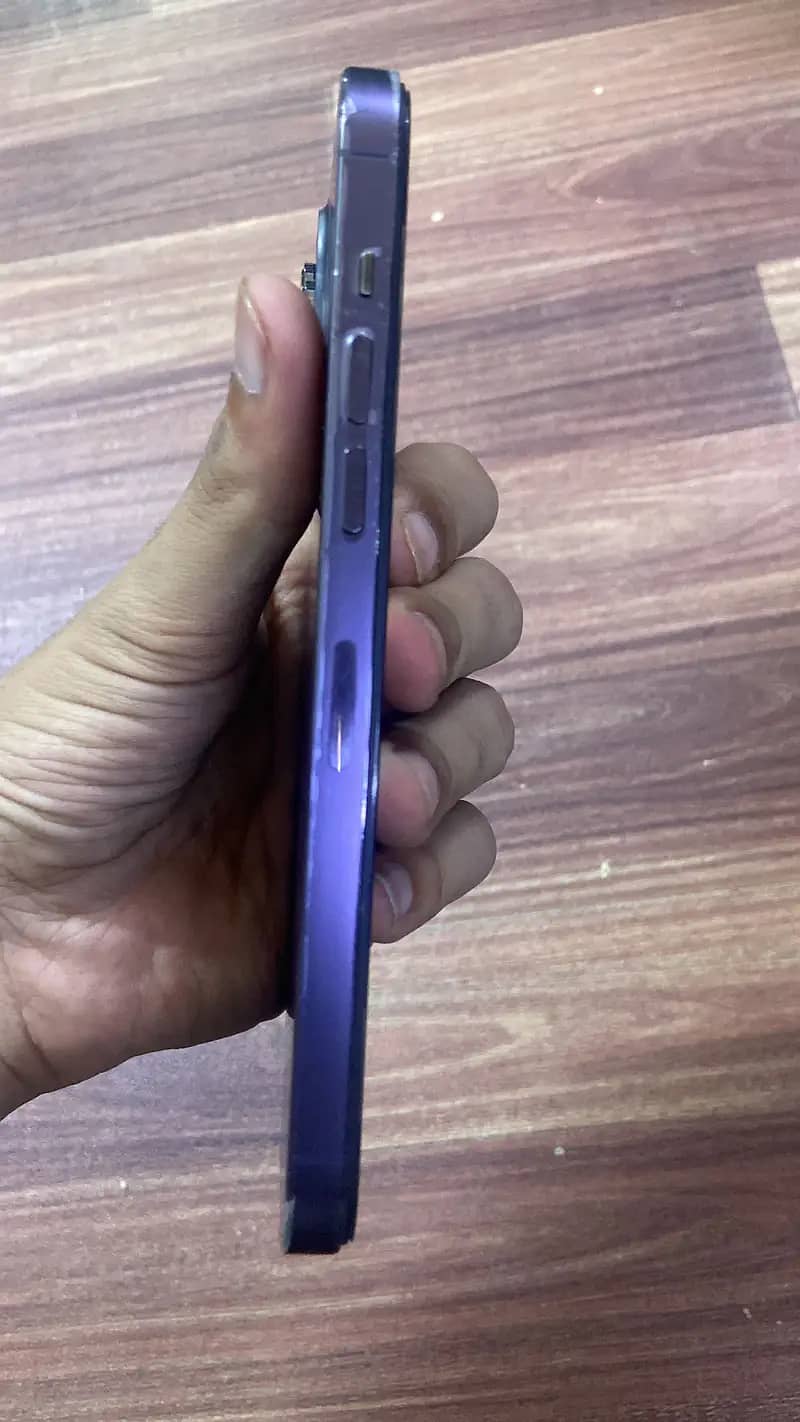 iPhone 14 Pro Max 4