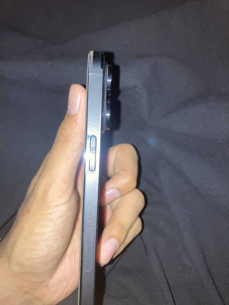 Apple iPhone 14 Pro Max 2