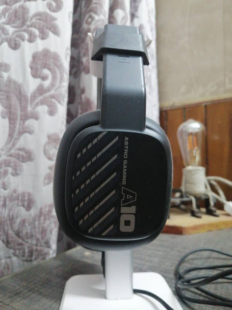 astro A10 1