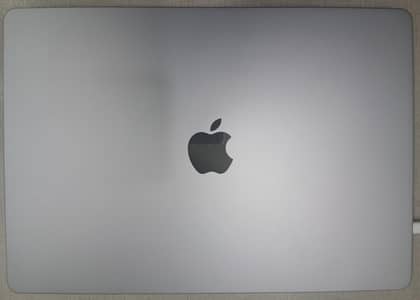 Macbook Air M2 15" (8/256) Good Condition