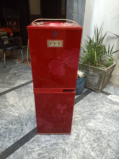 Water Dispenser with Refrigerator
