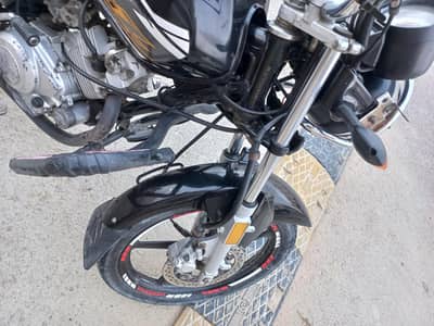 YAMAHA YB 125Z DX  SELF START ALLOY RIMS 2022