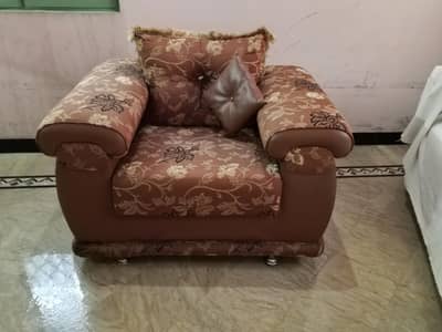 Unused sofa set beautiful designed
