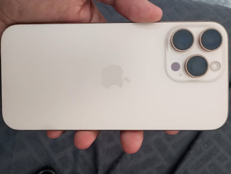 iPhone 16 pro max 2