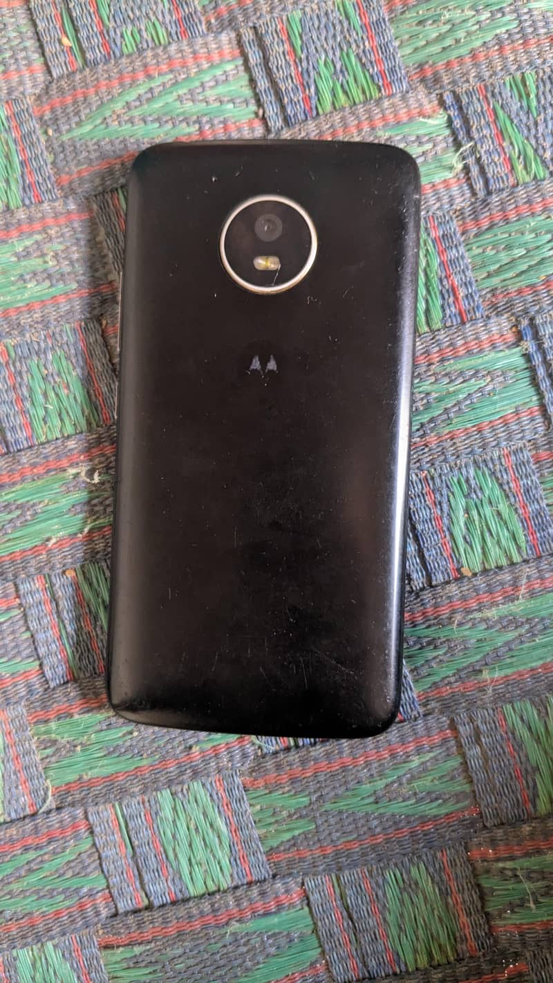 moto e4 6