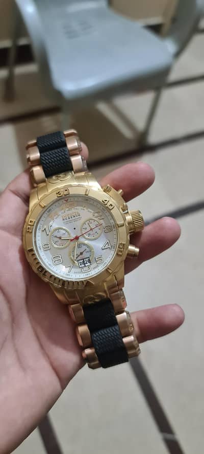 invicta two tone big dial heavy weight time watch