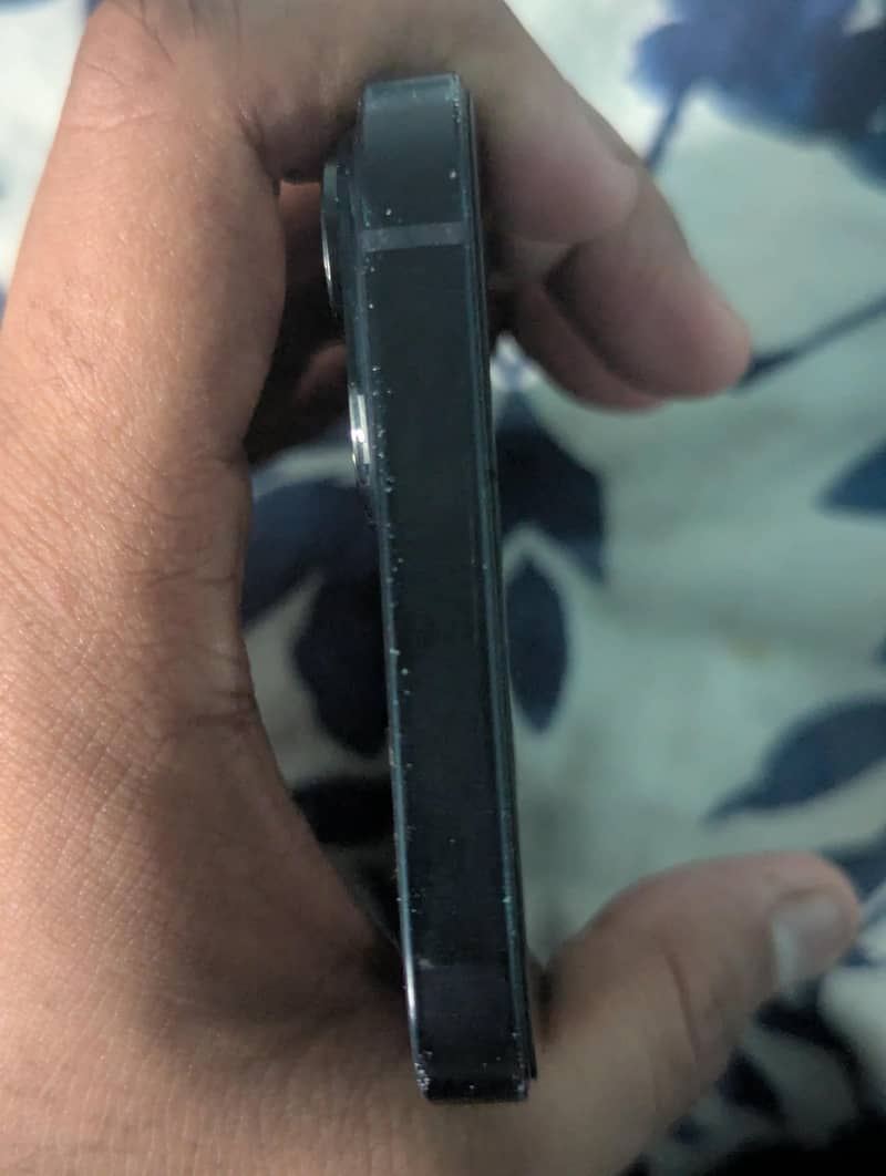 Apple iPhone 14 plus 3