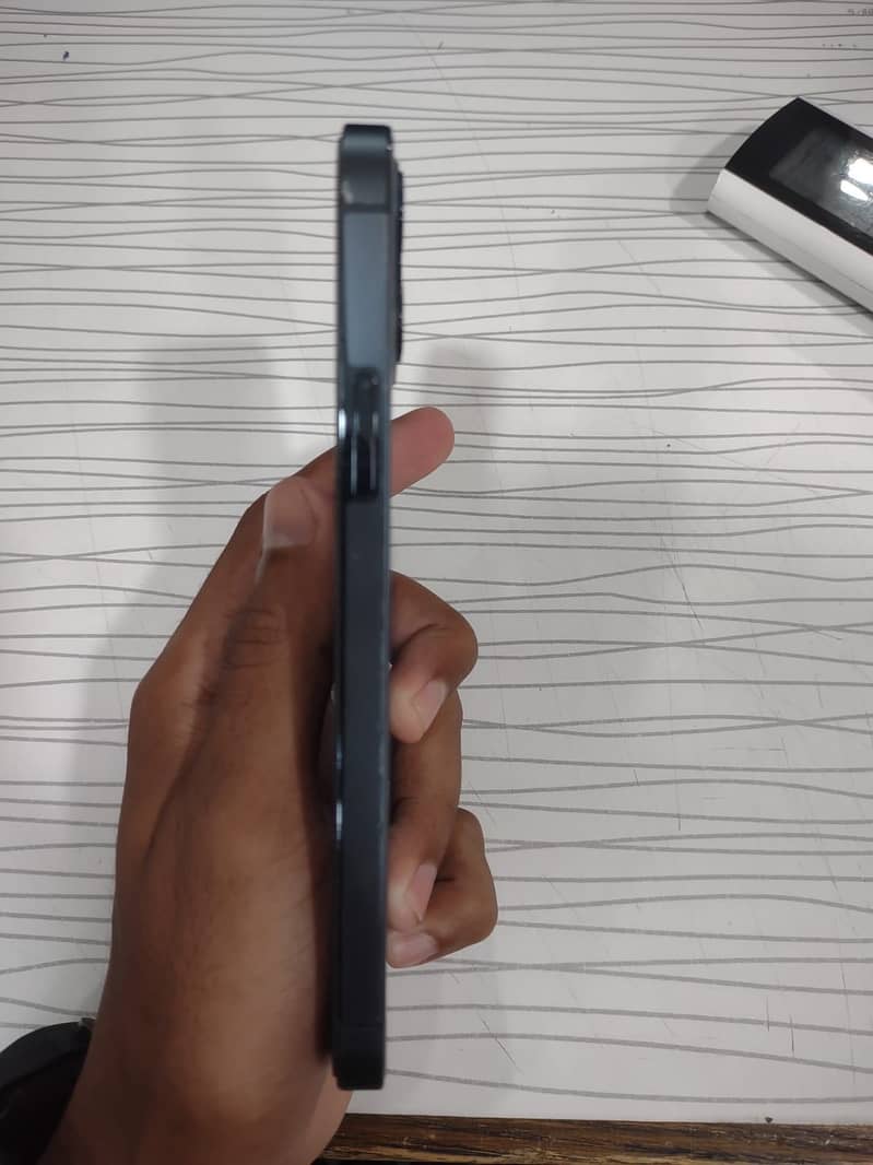 Iphone 12 pro 1