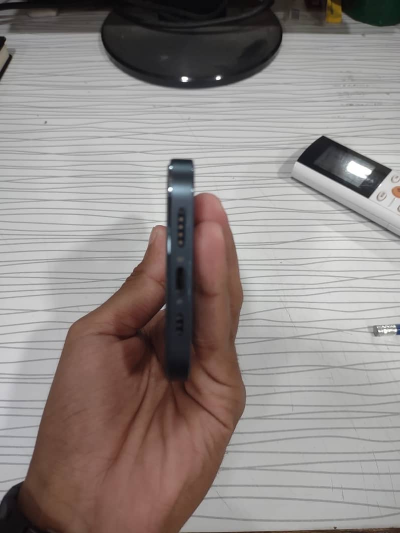 Iphone 12 pro 4