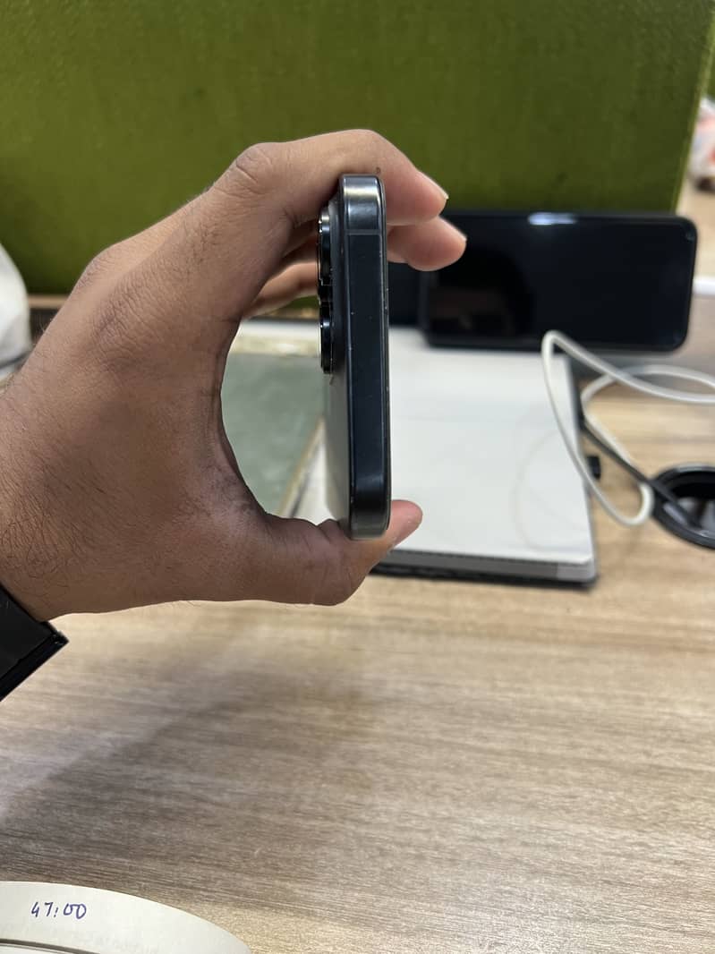 Iphone 16 Pro Max 3