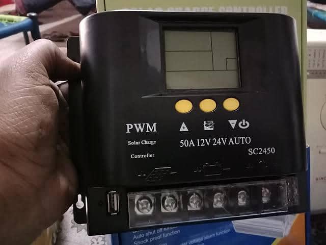 pwm soller charge controller 1