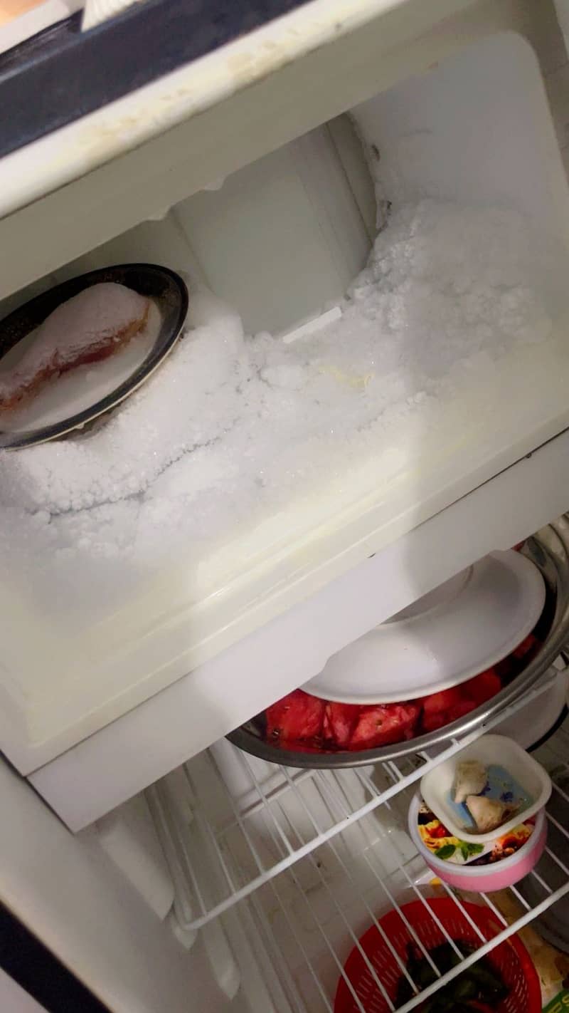 Dawlance mini fridge 2
