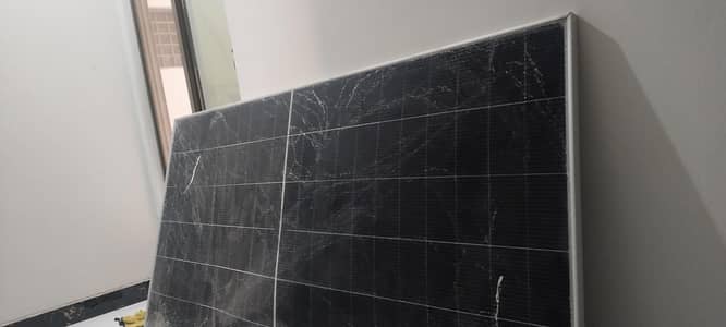 575w Solar penal sell & small Damage