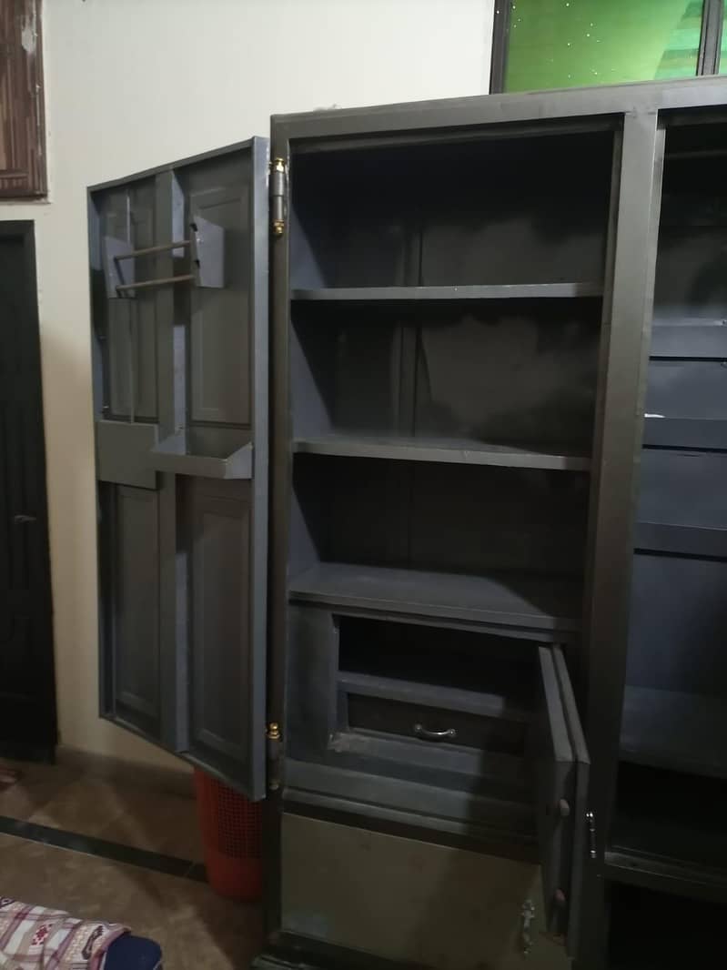 Almost New Safe. . 2