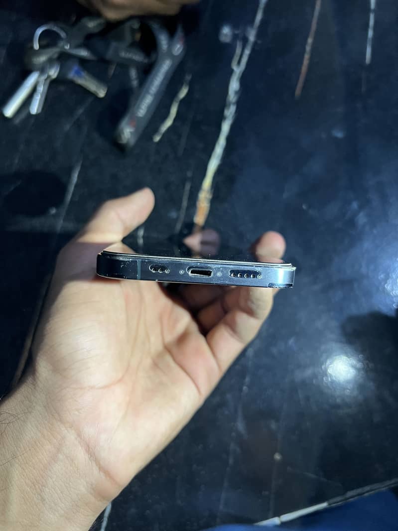 Iphone 12 pro 3
