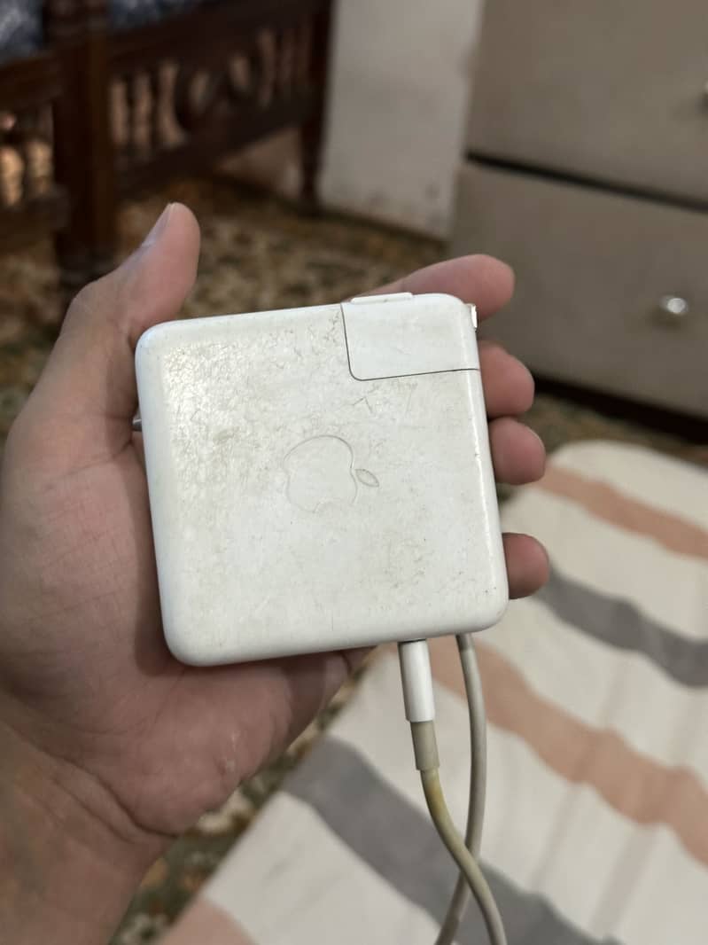 MacBook pro 2016 8
