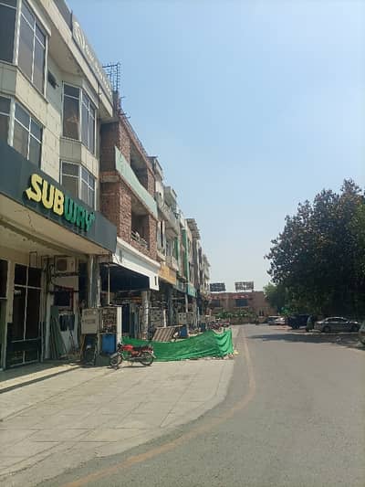 Urgent Sale 4 Marla 5 Floor Building With Elevator On Very Hot Location