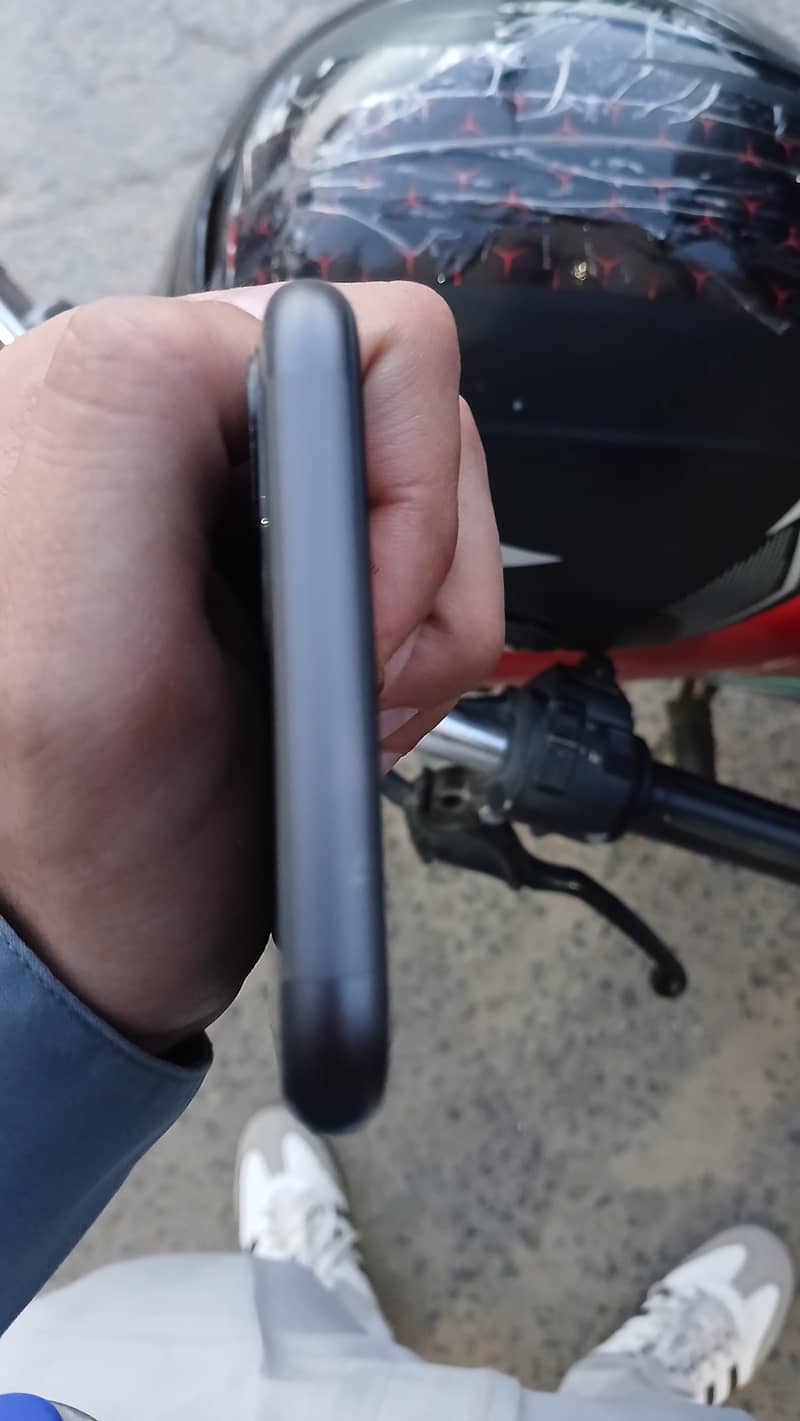 iphone 11 4