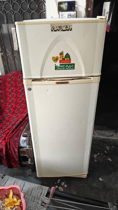 dawlance refrigerator