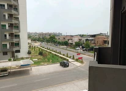 Perfect 13 Marla Flat In Askari 10 - Sector S For Sale
