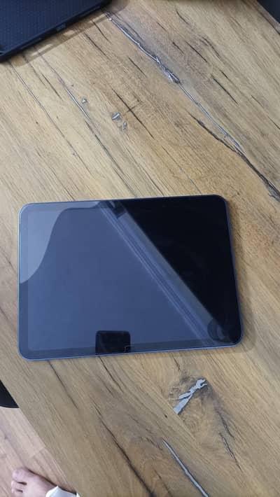 Ipad 11 (A16)