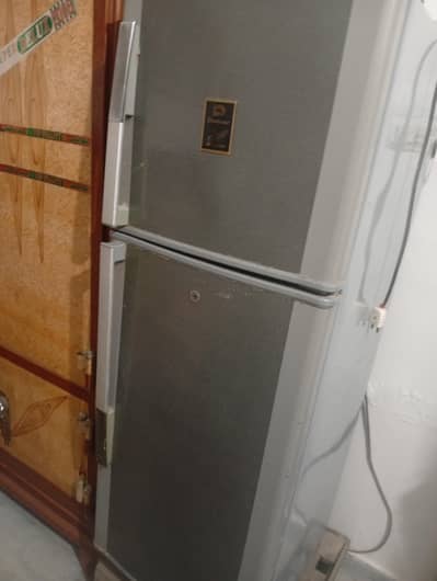 03044456379 Dawlance fridge good condition