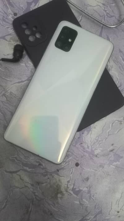 Galaxy A51 6/128 pta officially aprvd . 0335 9881853wat. 0371 9339443cal
