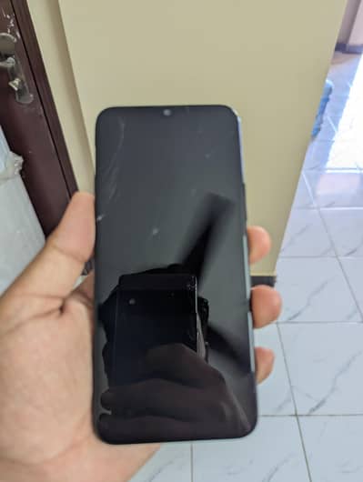 infinix hot 8 lite 2/32 pta approved slightly glass cracked