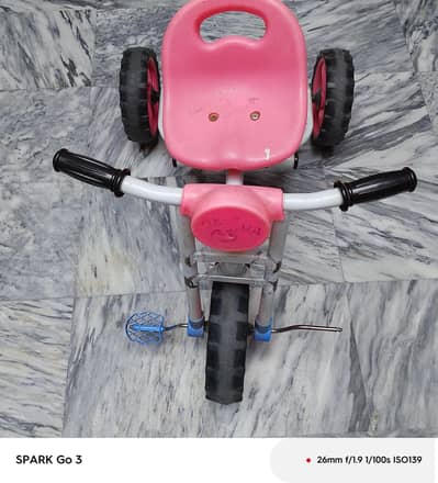 girl cycle