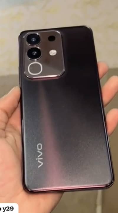 Vivo y29 8/256 with box 5 month warranty